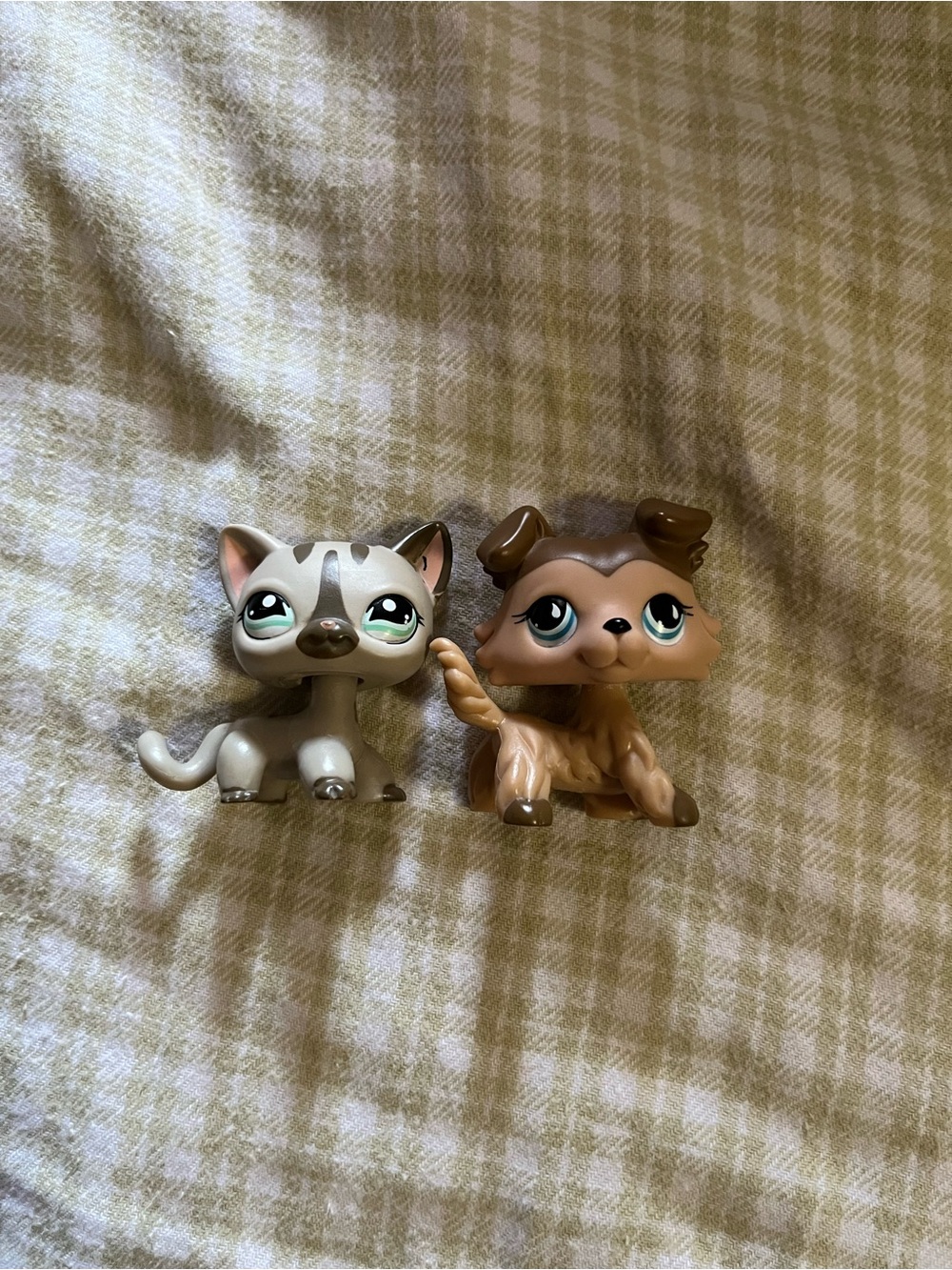 Fake LPS - Picture 1 of 2